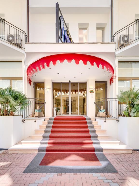 Hotel Manila Jesolo Extérieur photo
