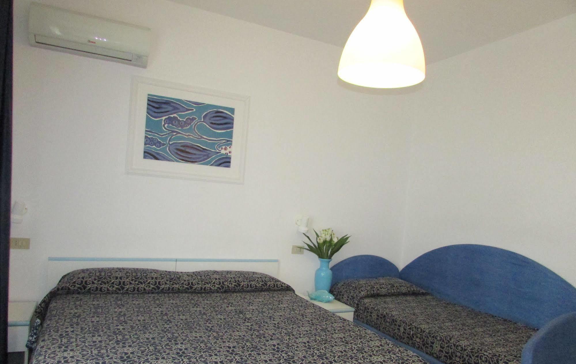 Hotel Manila Jesolo Extérieur photo